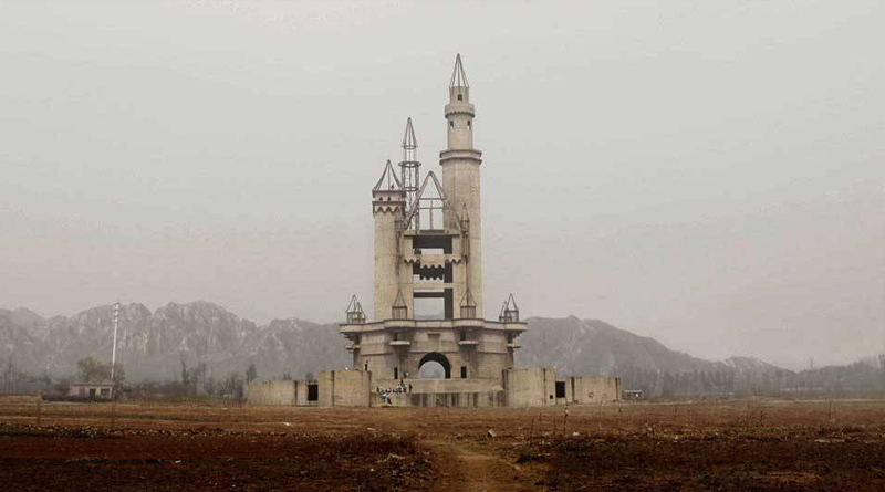 Parques De Diversões Abandonados podem parecer assustadores.